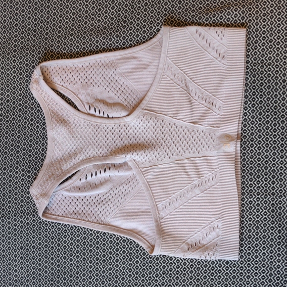 ALO yoga | lark crop top - Picture 3 of 5